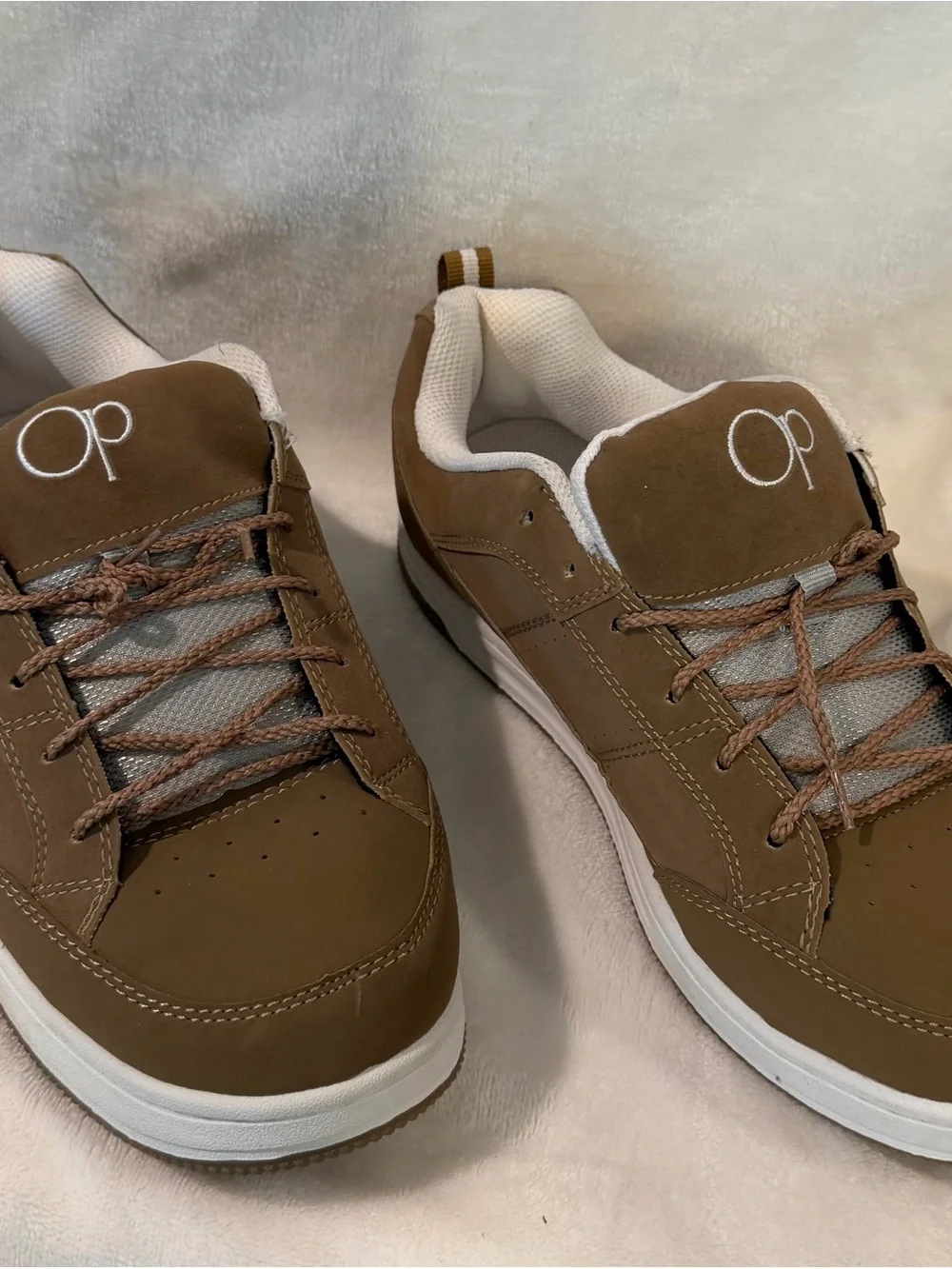 OP Men's Brown Low-Top Sneakers with White Trim Mesh Tongue